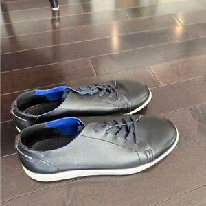 RUDSAK Black Sneakers with Blue Highlights